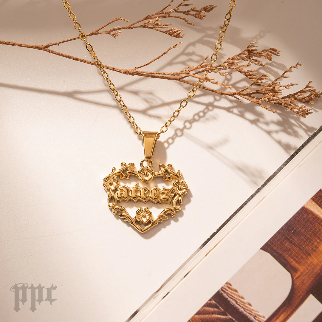 ATZ Royal Hearts Necklace - Image 6